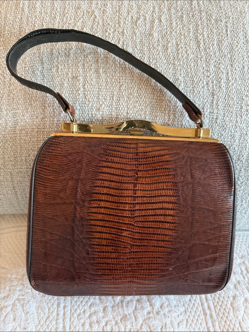Vintage  brown lizard iguana leather purse handbag